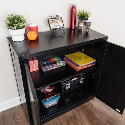 Estante plegable Cabient del almacenamiento del metal de 2 puertas con la manija ahuecada
